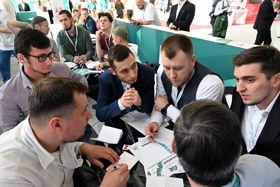 KAZANFORUM 2023. Intellectual and Entertaining Quiz MUSLIMQUIZ