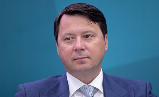 First Deputy General Director of Tourism.RF Denis Sekachyov at the session, Presentation of investment prospects of Russian regions for partners from the OIC member states, held as part of the 14th Russia - Islamic World: KazanForum International Economic Forum. Crediting the source is mandatory when using the photo. Location: Russia, Republic of Tatarstan, Kazan. Author: Pavel Lisitsyn/ANO “Directorate for Sports and Social Projects”. KAZANFORUM 2023. Presentation of investment prospects of Russian regions for partners from the OIC member states