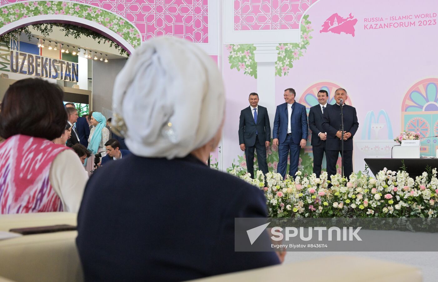 Head of Republic of Tatarstan Rustam Minnikhanov visits KAZANFORUM 2023