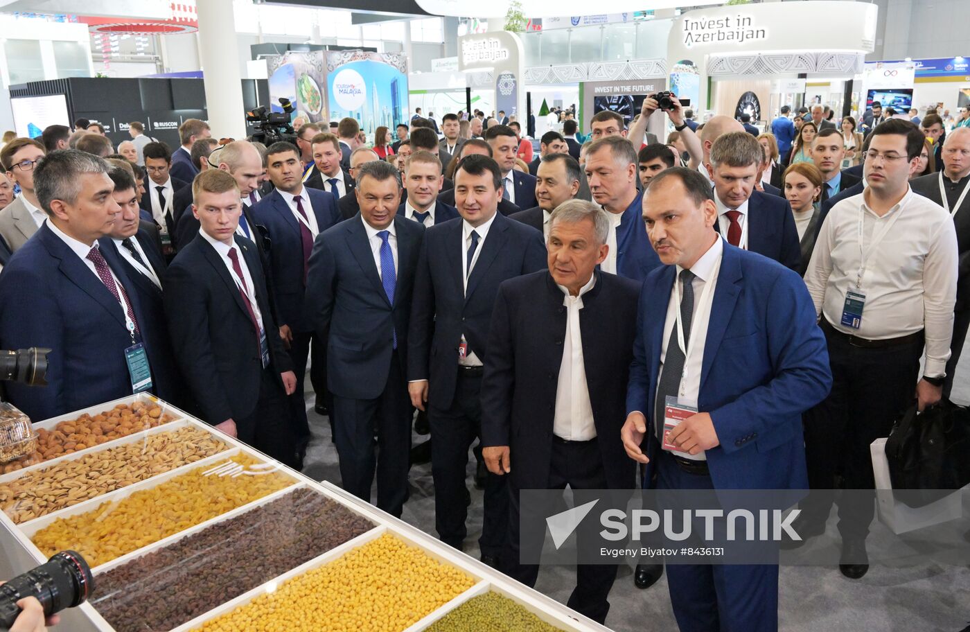 Head of Republic of Tatarstan Rustam Minnikhanov visits KAZANFORUM 2023