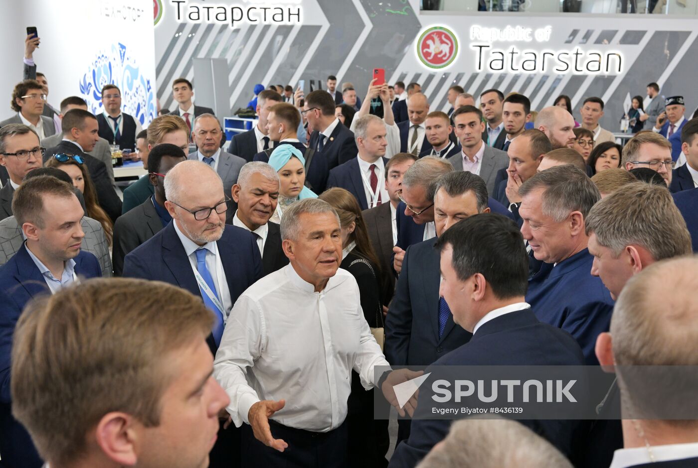 Head of Republic of Tatarstan Rustam Minnikhanov visits KAZANFORUM 2023