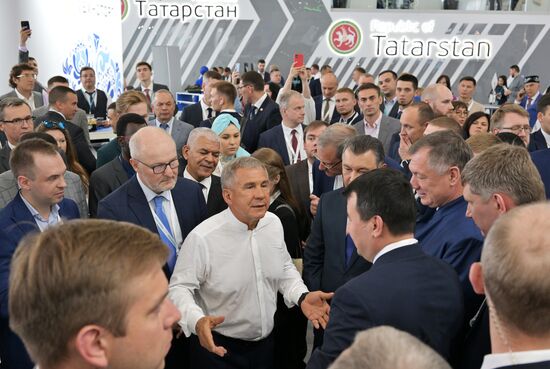 Head of the Republic of Tatarstan Rustam Minnikhanov, center, visits the 14th Russia - Islamic World: KazanForum International Economic Forum. Crediting the source is mandatory when using the photo. Location: Russia, Republic of Tatarstan, Kazan. Author: Evgeny Biyatov/ANO “Directorate for Sports and Social Projects”. Head of Republic of Tatarstan Rustam Minnikhanov visits KAZANFORUM 2023