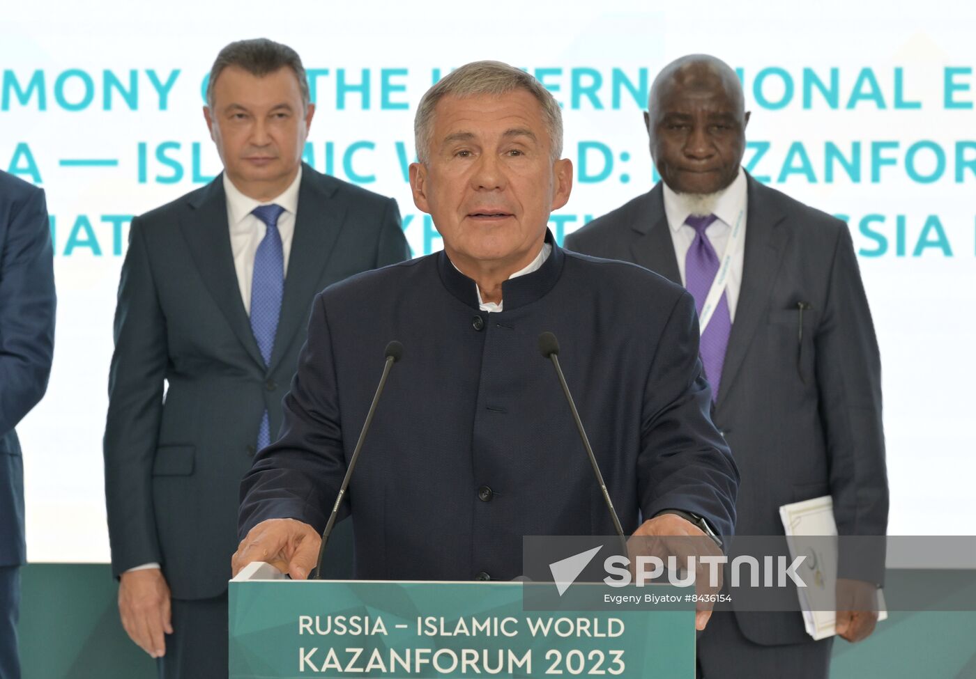 Head of Republic of Tatarstan Rustam Minnikhanov visits KAZANFORUM 2023