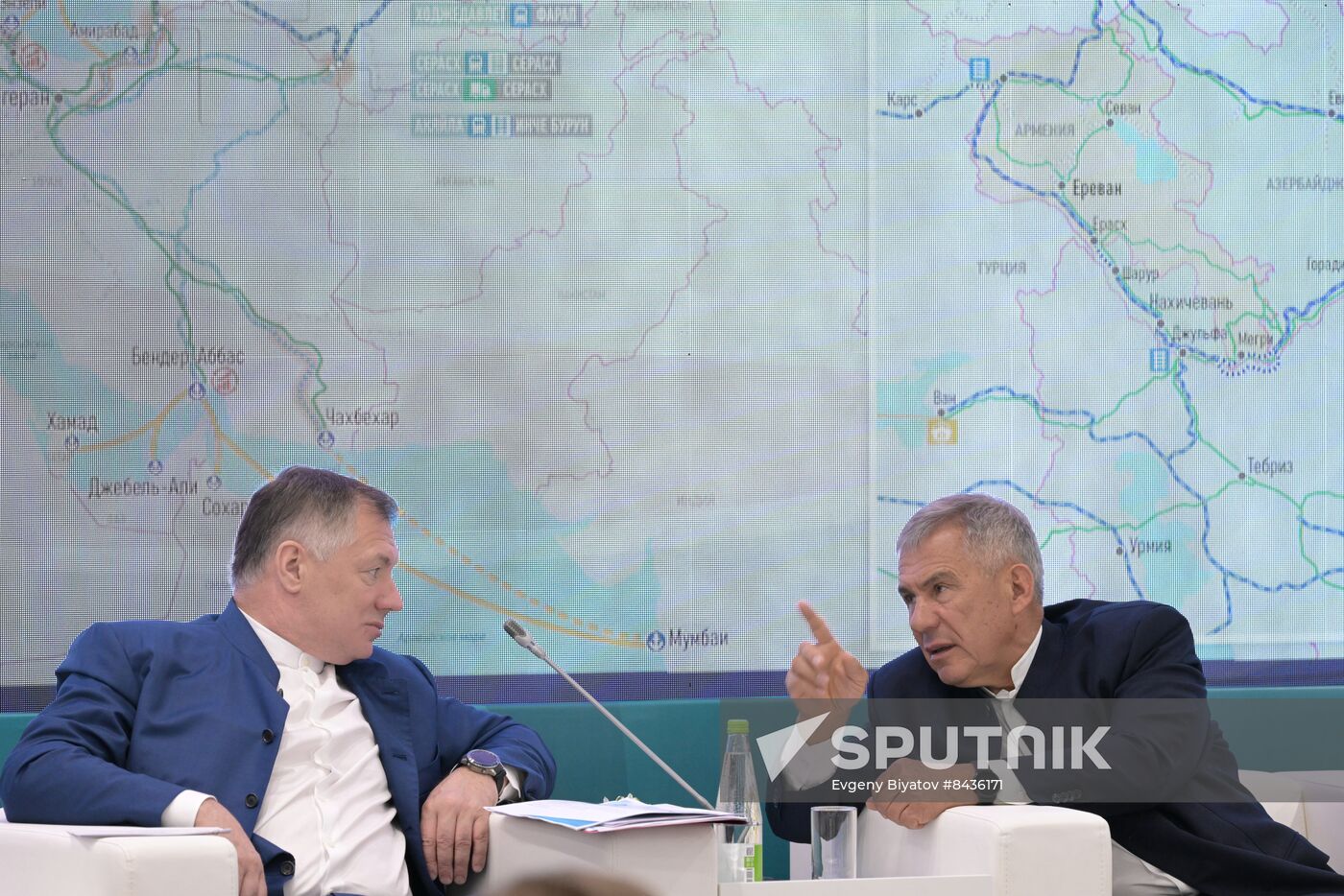 Head of Republic of Tatarstan Rustam Minnikhanov visits KAZANFORUM 2023