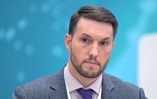 Secretary General of the Russian-Turkish Dialogue Association - Head of the Russian-Turkish Working Group under the Russian Union of Industrialists and Entrepreneurs Arsen Ayupov at the Russia - Turkiye session held as part of the 14th Russia - Islamic World: KazanForum International Economic Forum. Crediting the source is mandatory when using the photo as stated in the media bank section dedicated to the forum. Location: Russia, Republic of Tatarstan, Kazan. Author: Pavel Lisitsyn/ANO “Directorate for Sports and Social Projects”. KAZANFORUM 2023. Russia - Turkiye