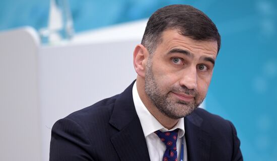 Head of the Center for International Strategic Initiatives Akhmed Azimov at the Russia - Turkiye session held as part of the 14th Russia - Islamic World: KazanForum International Economic Forum. Crediting the source is mandatory when using the photo as stated in the media bank section dedicated to the forum. Location: Russia, Republic of Tatarstan, Kazan. Author: Pavel Lisitsyn/ANO “Directorate for Sports and Social Projects”. KAZANFORUM 2023. Russia - Turkiye