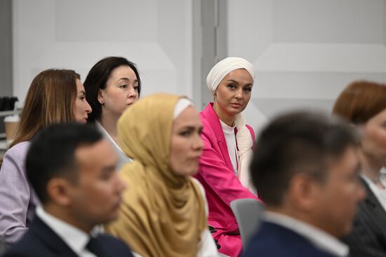 KAZANFORUM 2023. News conference Financial Technology in Islamic Finance: Trends and Features