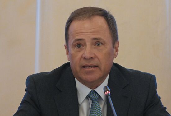 Presidential Plenipotentiary Envoy to the Volga Federal District. Russia-Islamic World Strategic Vision Group, a session during the 14th Russia - Islamic World: KazanForum international economic forum. Photos may be used subject to the terms in the forum-specific section of the media bank. Location: Russia, Republic of Tatarstan, Kazan. Author: Pavel Lisitsyn/ANO “Directorate for Sports and Social Projects”. KAZANFORUM 2023. Russia-Islamic World Strategic Vision Group