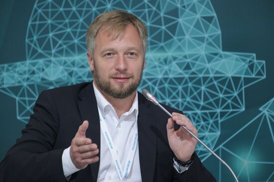 General Director of the National Union of Poultry Producers Sergei Lakhtyukhov at the Drivers for the development of Russian AIC export: Halal products session held as part of the 14th Russia - Islamic World: KazanForum International Economic Forum. Photos may be used subject to the terms in the forum-specific section of the media bank. Location: Russia, Republic of Tatarstan, Kazan. Author: Alexey Nikolskiy/ANO “Directorate for Sports and Social Projects”. KAZANFORUM 2023. Drivers for the development of Russian AIC export: Halal products