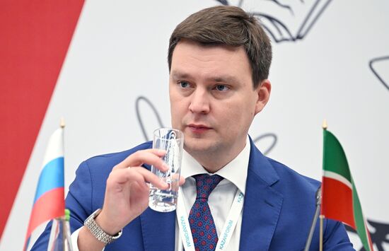 Chair of the Young Diplomats Council of the Russian Foreign Ministry Konstantin Kolpakov at the OIC Young Diplomats Forum held as part of the 14th Russia - Islamic World: KazanForum International Economic Forum. Photos may be used subject to the terms in the forum-specific section of the media bank. Location: Russia, Republic of Tatarstan, Kazan. Author: Alexey Maishev/ANO “Directorate for Sports and Social Projects”. KAZANFORUM 2023. OIC Young Diplomats Forum