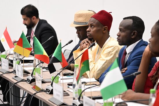 Participants in a session, OIC Young Diplomats Forum, during the 14th Russia - Islamic World: KazanForum International Economic Forum. Photos may be used as stated in the media bank section dedicated to the forum. Location: Russia, Republic of Tatarstan, Kazan. Author: Alexey Maishev/ANO “Directorate for Sports and Social Projects”. KAZANFORUM 2023. OIC Young Diplomats Forum