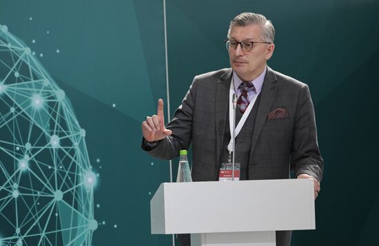 Renat Shigapov, Vice President, Head of the Department for Foreign Trade Administration, GR and Inspection Work at GAP Resource, at the Drivers for the development of Russian AIC export: Halal products session held as part of the 14th Russia - Islamic World: KazanForum International Economic Forum. Photos may be used subject to the terms in the forum-specific section of the media bank. Location: Russia, Republic of Tatarstan, Kazan. Author: Alexey Nikolskiy/ANO “Directorate for Sports and Social Projects”. KAZANFORUM 2023. Drivers for the development of Russian AIC export: Halal products