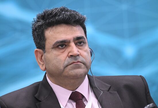 Dalip Kumar Chopra, President, Foundation for Health and Wellness Promotion (India), at the session on Tools to Support Initiatives and Projects for Introduction and Implementation in the OIC Countries as part of the XIV International Economic Forum RUSSIA — ISLAMIC WORLD: KAZANFORUM 2023. Photos may be used as stated in the media bank section concerning the forum. Location: Russia, Republic of Tatarstan, Kazan. Author: Kirill Kallinikov/ANO “Directorate for Sports and Social Projects”. KAZANFORUM 2023. Tools to Support Initiatives and Projects for OIC Countries