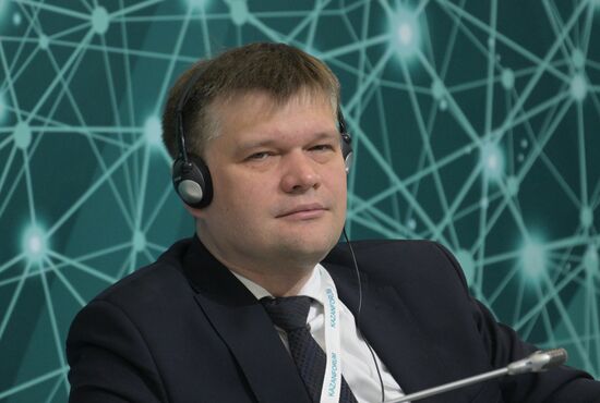 Vice President of the Russian Export Center Alexei Solodov at the Drivers for the development of Russian AIC export: Halal products session held as part of the 14th Russia - Islamic World: KazanForum International Economic Forum. Photos may be used subject to the terms in the forum-specific section of the media bank. Location: Russia, Republic of Tatarstan, Kazan. Author: Alexey Nikolskiy/ANO “Directorate for Sports and Social Projects”. KAZANFORUM 2023. Drivers for the development of Russian AIC export: Halal products