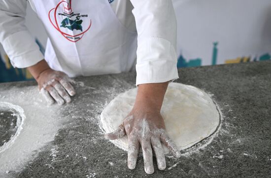 The International Chefs' Cup during the 14th Russia - Islamic World: KazanForum international economic forum. National teams from 11 countries compete in culinary art. Photos may be used subject to the terms in the forum-specific section of the media bank. Location: Russia, Republic of Tatarstan, Kazan. Author: Kirill Kallinikov/ANO “Directorate for Sports and Social Projects”. KAZANFORUM 2023. International Chefs' Cup