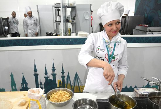 The International Chefs' Cup during the 14th Russia - Islamic World: KazanForum international economic forum. National teams from 11 countries compete in culinary art. Photos may be used subject to the terms in the forum-specific section of the media bank. Location: Russia, Republic of Tatarstan, Kazan. Author: Kirill Kallinikov/ANO “Directorate for Sports and Social Projects”. KAZANFORUM 2023. International Chefs' Cup