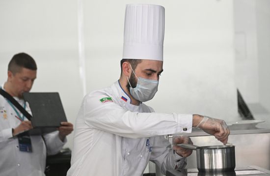 The International Chefs' Cup during the 14th Russia - Islamic World: KazanForum international economic forum. National teams from 11 countries compete in culinary art. Photos may be used subject to the terms in the forum-specific section of the media bank. Location: Russia, Republic of Tatarstan, Kazan. Author: Kirill Kallinikov/ANO “Directorate for Sports and Social Projects”. KAZANFORUM 2023. International Chefs' Cup
