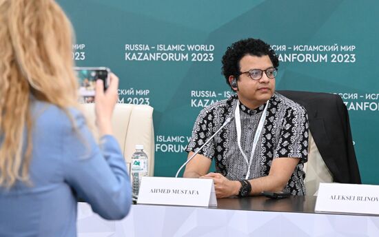 Ahmed Mustafa, Director of the Institute of Asian Studies, at the Russia-Egypt news conference held as part of the 14th Russia - Islamic World: KazanForum International Economic Forum. Photos may be used subject to the terms in the forum-specific section of the media bank. Location: Russia, Republic of Tatarstan, Kazan. Author: Maksim Bogodvid/ANO “Directorate for Sports and Social Projects”. KAZANFORUM 2023. Russia-Egypt news conference