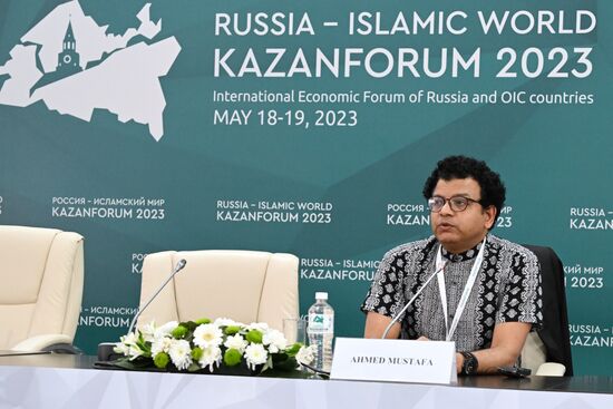 Ahmed Mustafa, Director of the Institute of Asian Studies, at the Russia-Egypt news conference held as part of the 14th Russia - Islamic World: KazanForum International Economic Forum. Photos may be used subject to the terms in the forum-specific section of the media bank. Location: Russia, Republic of Tatarstan, Kazan. Author: Maksim Bogodvid/ANO “Directorate for Sports and Social Projects”. KAZANFORUM 2023. Russia-Egypt news conference