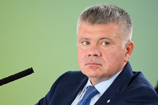 Oleg Ganeev, Senior Vice-President, Sberbank. SBER Leadership in the Development of Partnership Finance in the Russian Federation, a session during the 14th Russia - Islamic World: KazanForum international economic forum. Photos may be used subject to the terms in the forum-specific section of the media bank. Location: Russia, Republic of Tatarstan, Kazan. Author: Ramil Sitdikov/ANO “Directorate for Sports and Social Projects”. KAZANFORUM 2023. SBER Leadership in the Development of Partnership Finance in the Russian Federation