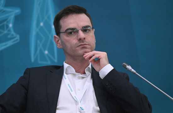 Lighthouse CEO Denis Iordanidi at the Development of the Market for Digital Financial Assets session held as part of the 14th Russia - Islamic World: KazanForum International Economic Forum. Photos may be used subject to the terms in the forum-specific section of the media bank. Location: Russia, Republic of Tatarstan, Kazan. Author: Kirill Kallinikov/ANO “Directorate for Sports and Social Projects”. KAZANFORUM 2023. Development of the Market for Digital Financial Assets