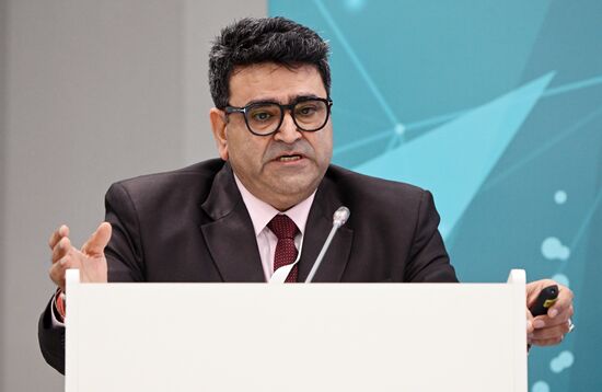 Dalip Kumar Chopra, President, Foundation for Health and Wellness Promotion (India), at the session on Medical Tourism as part of the XIV International Economic Forum RUSSIA — ISLAMIC WORLD: KAZANFORUM 2023. Photos may be used as stated in the media bank section concerning the forum. Location: Russia, Republic of Tatarstan, Kazan. Author: Svetlana Shevchenko/ANO “Directorate for Sports and Social Projects”. KAZANFORUM 2023. Medical tourism