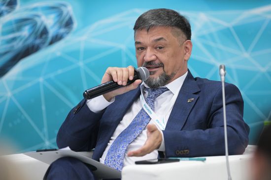 Opora Russia First Vice-President Azat Gazizov at the session, Features and Algorithms of SMEs Entering the Market of the Islamic World, held as part of the 14th Russia - Islamic World: KazanForum International Economic Forum. Photos may be used as stated in the media bank section concerning the forum. Location: Russia, Republic of Tatarstan, Kazan. Author: Pavel Lisitsyn/ANO “Directorate for Sports and Social Projects”. KAZANFORUM 2023. Features and Algorithms of SMEs Entering the Market of the Islamic World