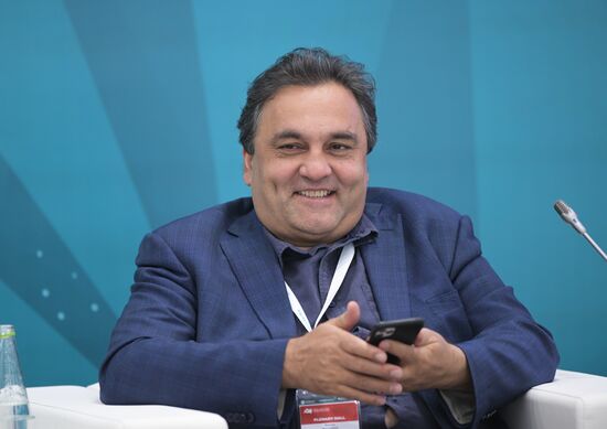 Ruslan Bayramov, President of the Dialogue of Cultures – One World international charity foundation, creator of the cultural and educational center ETNOMIR, at the session, Features and Algorithms of SMEs Entering the Market of the Islamic World, held as part of the 14th Russia - Islamic World: KazanForum International Economic Forum. Photos may be used as stated in the media bank section concerning the forum. Location: Russia, Republic of Tatarstan, Kazan. Author: Pavel Lisitsyn/ANO “Directorate for Sports and Social Projects”. KAZANFORUM 2023. Features and Algorithms of SMEs Entering the Market of the Islamic World