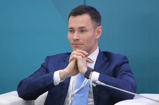 KAZANFORUM 2023. Features and Algorithms of SMEs Entering the Market of the Islamic World