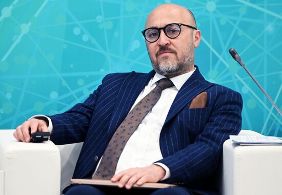 Mert Akkök, Founder of B2B Medical Encounters, at the session on Medical Tourism as part of the XIV International Economic Forum RUSSIA — ISLAMIC WORLD: KAZANFORUM 2023. Photos may be used as stated in the media bank section concerning the forum. Location: Russia, Republic of Tatarstan, Kazan. Author: Svetlana Shevchenko/ANO “Directorate for Sports and Social Projects”. KAZANFORUM 2023. Medical tourism