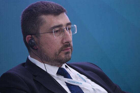 Tarik Akin, Head of the Partner Finance Department of the Finance Department of the Turkish Presidential Administration, at the session, Prospects of Legal Regulation of Partner Financing in Russia, held as part of the 14th Russia - Islamic World: KazanForum International Economic Forum. Photos may be used subject to the terms in the forum-specific section of the media bank. Location: Russia, Republic of Tatarstan, Kazan. Author: Kirill Kallinikov/ANO “Directorate for Sports and Social Projects”. KAZANFORUM 2023. Prospects of Legal Regulation of Partner Financing in Russia