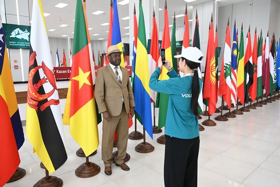 Guests of the 14th Russia - Islamic World: KazanForum International Economic Forum. Photos may be used subject to the terms in the forum-specific section of the media bank. Location: Russia, Republic of Tatarstan, Kazan. Author: Ilya Pitalev/ANO “Directorate for Sports and Social Projects”. KAZANFORUM 2023. Sidelines