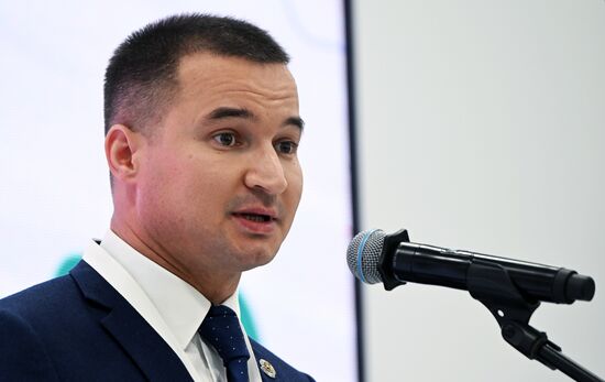 Minister for Youth Affairs of the Republic of Tatarstan Rinat Sadykov at the closing ceremony of the 9th Kazan OIC Youth Entrepreneurship Forum held as part of the 14th Russia - Islamic World: KazanForum International Economic Forum. Photos may be used subject to the terms in the forum-specific section of the media bank. Location: Russia, Republic of Tatarstan, Kazan. Author: Svetlana Shevchenko/ANO “Directorate for Sports and Social Projects”. KAZANFORUM 2023. Official closing ceremony of the 9th Kazan OIC Youth Entrepreneurship Forum