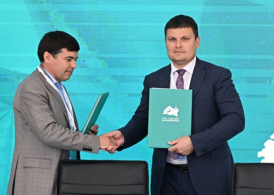 KAZANFORUM 2023. Signing ceremonies