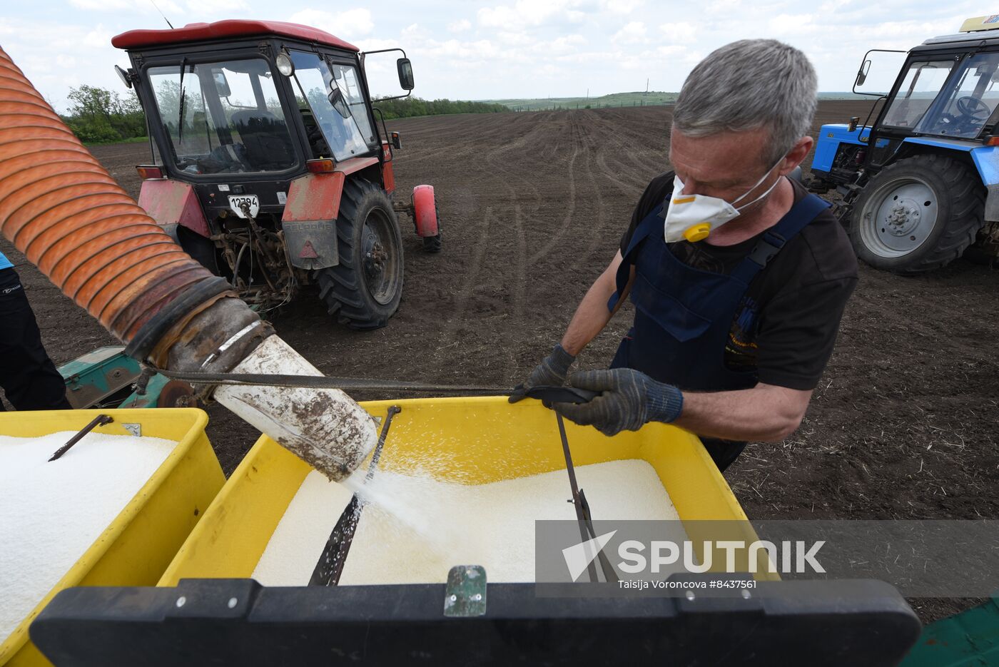 Russia DPR Sowing Campaign