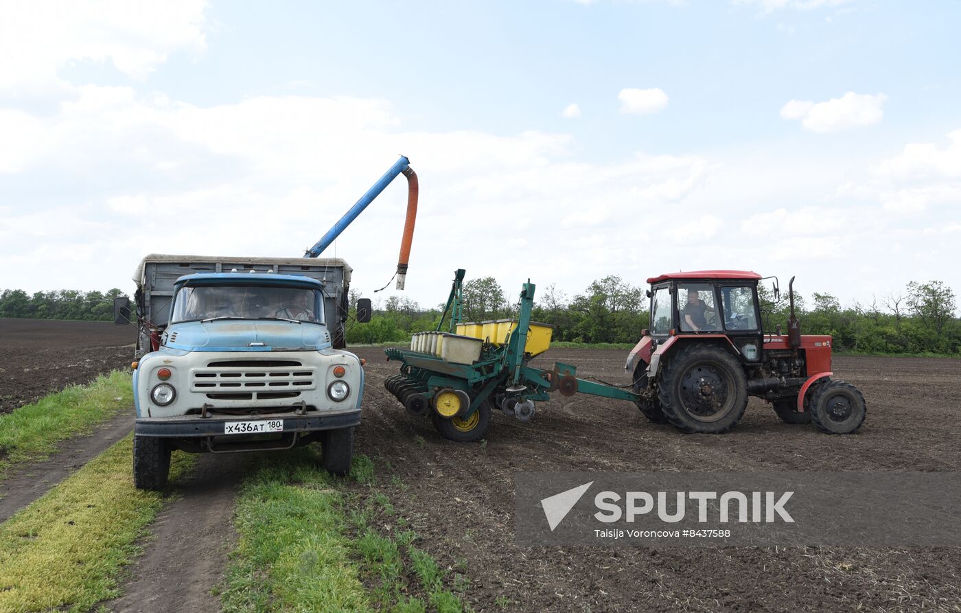 Russia DPR Sowing Campaign