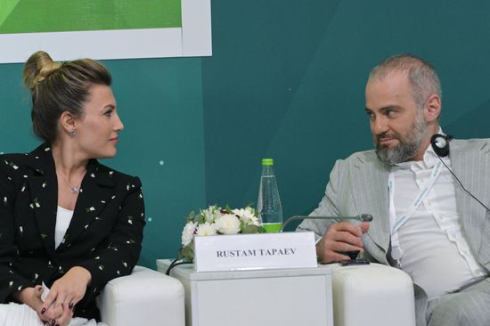 Elena Veselova, Development Director of The Carlton Moscow 5* Hotel (ex The Ritz-Carlton, Moscow), and Rustam Tapaev, Deputy General Director of JSC KAVKAZ.RF. Hospitality by Halal Standards, a session during the 14th Russia - Islamic World: KazanForum international economic forum. Photos may be used subject to the terms in the forum-specific section of the media bank. Location: Russia, Republic of Tatarstan, Kazan. Author: Alexey Nikolskiy/ANO “Directorate for Sports and Social Projects”. KAZANFORUM 2023. Hospitality by Halal Standards