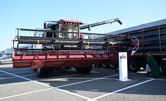 Equipment on display as part of the XIV International Economic Forum RUSSIA — ISLAMIC WORLD: KAZANFORUM 2023. Photos may be used as stated in the media bank section concerning the forum. Location: Russia, Republic of Tatarstan, Kazan. Author: Ilya Pitalev/ANO “Directorate for Sports and Social Projects”. KAZANFORUM 2023. Sidelines