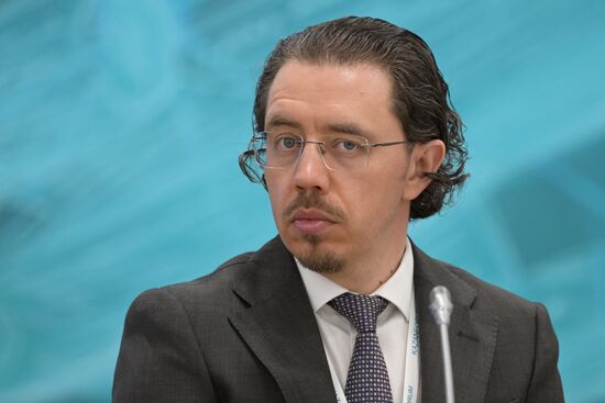 Airat Gizzatullin, CEO of the Innovative Industrial Park - High Tech Technopark, Technopolis Khimgrad, at the Russia - Uzbekistan session held as part of the 14th Russia - Islamic World: KazanForum International Economic Forum. Photos may be used subject to the terms in the forum-specific section of the media bank. Location: Russia, Republic of Tatarstan, Kazan. Author: Evgeny Biyatov/ANO “Directorate for Sports and Social Projects”. KAZANFORUM 2023. Russia - Uzbekistan