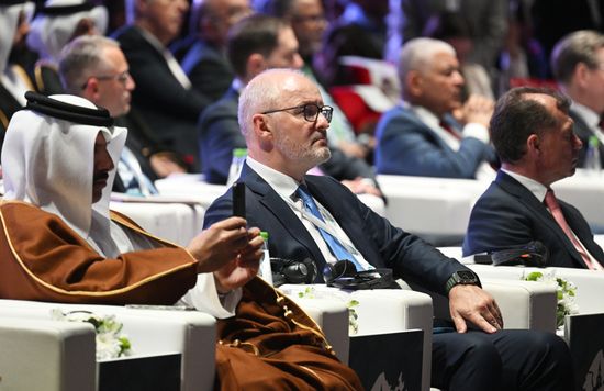 Center: Chairperson of the Novaport Holding Board Roman Trotsenko and Chairperson of the State Duma Committee on Economic Policy Maxim Topilin, right, at the plenary session of the Russia – Islamic World 14th International Economic Forum: Economy of Trust: Partnership between the Russian Federation and the OIC Countries. Photos may be used subject to the terms in the forum-specific section of the media bank. Location: Russia, Republic of Tatarstan, Kazan. Author: Ramil Sitdikov/ANO “Directorate for Sports and Social Projects”. KAZANFORUM 2023. Plenary session of the Russia – Islamic World 14th International Economic Forum