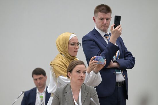 Yelena Zamyatina, Wildberries Deputy Director General, foreground, at the Russia - Uzbekistan session held as part of the 14th Russia - Islamic World: KazanForum International Economic Forum. Photos may be used subject to the terms in the forum-specific section of the media bank. Location: Russia, Republic of Tatarstan, Kazan. Author: Evgeny Biyatov/ANO “Directorate for Sports and Social Projects”. KAZANFORUM 2023. Russia - Uzbekistan