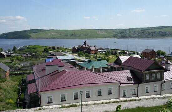 The island town of Sviyazhsk. Photos may be used subject to the terms in the forum-specific section of the media bank. Location: Russia, Republic of Tatarstan, Sviyazhsk. Author: Alexei Danichev/ANO “Directorate for Sports and Social Projects”. KAZANFORUM 2023. Sightseeing tour to the Town-Island of Sviyazhsk