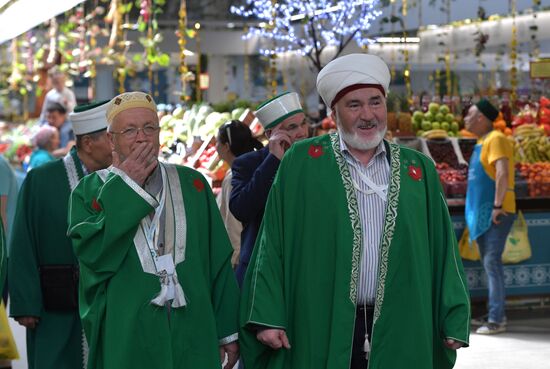KAZANFORUM 2023. World Congress of Tatars participants visit Russia Halal Market