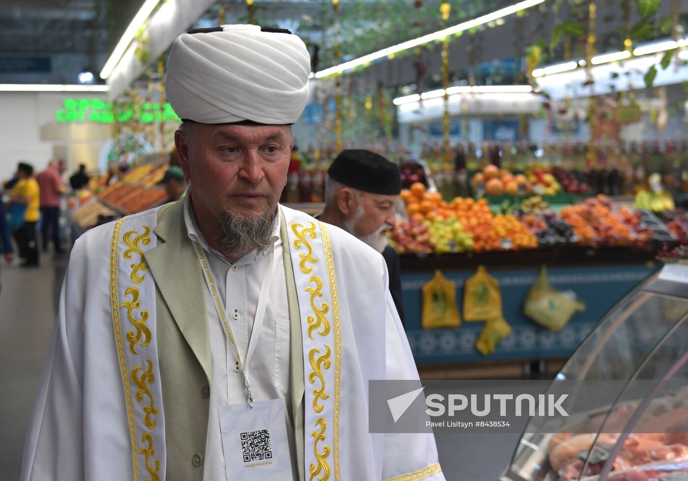 KAZANFORUM 2023. World Congress of Tatars participants visit Russia Halal Market