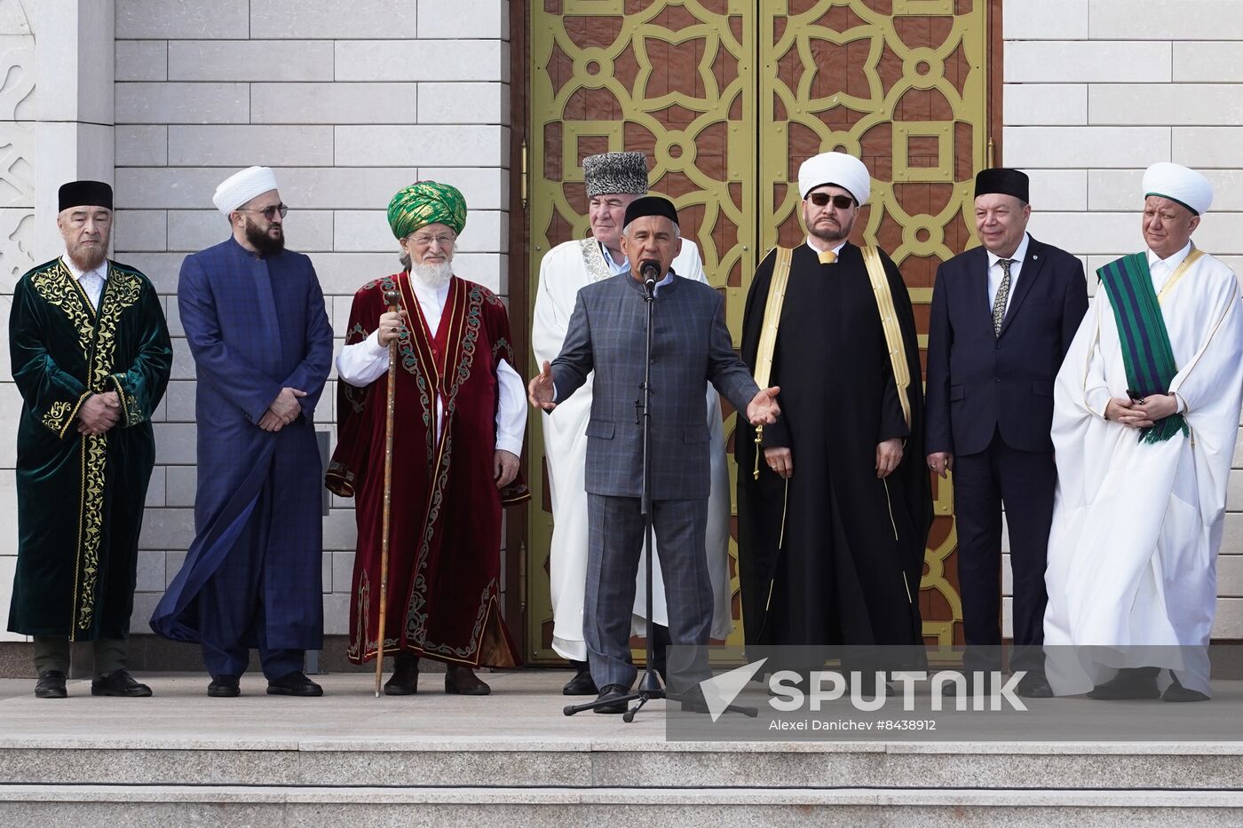 KAZANFORUM 2023. Head of Tatarstan Rustam Minnikhanov attends Izge Bolgar Zhyeny Festival