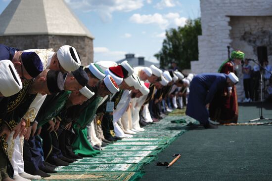 Believers make a collective prayer during the Izge Bolgar Zhyeny festival held as part of the 14th International Russia — Islamic World Economic Forum. Photos may be used subject to the terms in the forum-specific section of the media bank. Location: Russia, Republic of Tatarstan, Bolgar. Author: Alexei Danichev/ANO “Directorate for Sports and Social Projects”. KAZANFORUM 2023. Izge Bolgar Zhyeny Festival