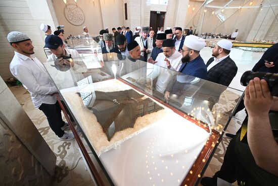 Chain mail of Khalid Askhab, presented at the exhibition of relics of the Prophet Muhammad in the museum and exhibition complex "Memorial sign in honor of the adoption of Islam by the Volga Bulgars in 922" at the Izge Bolgar Zhyeny Festival held as part of the 14th International Economic Forum Russia - Islamic World: KAZANFORUM. Photos can be used on terms listed in the media-bank's Forum section. Location: Russia, Republic of Tatarstan, Bolgar. Author: Maksim Bogodvid/ANO “Directorate for Sports and Social Projects”. KAZANFORUM 2023. Izge Bolgar Zhyeny Festival