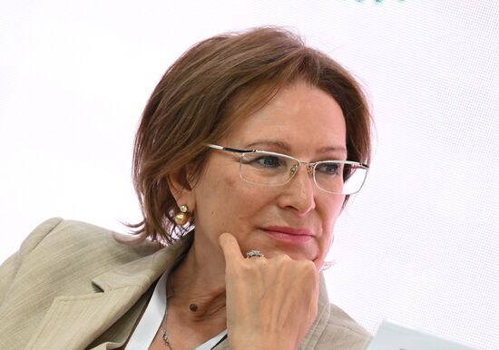 Chair of the Russian-Arab Business Council Tatyana Gvilava at the opening ceremony of the Women's Outlook track held as part of the 14th International Economic Forum Russia - Islamic World: KAZANFORUM. Photos can be used on terms listed in the media-bank's Forum section. Location: Russia, Kazan. Author: Maksim Bogodvid/ANO “Directorate for Sports and Social Projects”. Opening ceremony of the Women’s Outlook track