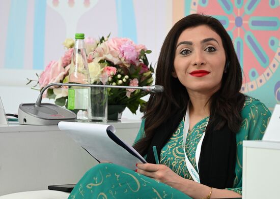Haya Al-Katerji, founder and CEO of UR Designs Group, at the Islamic Fashion Trends 2023 session held as part of the 14th International Economic Forum Russia - Islamic World: KAZANFORUM. Photos can be used on terms listed in the media-bank's Forum section. Location: Russia, Kazan. Author: Maksim Bogodvid/ANO “Directorate for Sports and Social Projects”. KAZANFORUM 2023. Islamic Fashion Trends 2023