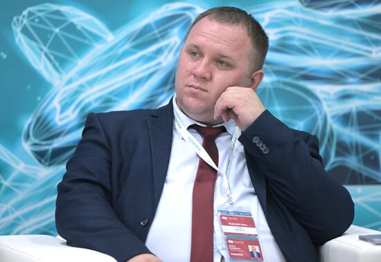 Anton Baklashov, Chairman of the Tatarstan Republican branch of the Opora Russia national public organization of small and medium-sized businesses, at the session, Features and Algorithms of SMEs Entering the Market of the Islamic World, held as part of the 14th International Economic Forum Russia - Islamic World: KAZANFORUM. Photos can be used on terms listed in the media-bank's Forum section. Location: Russia, Republic of Tatarstan, Kazan. Author: Pavel Lisitsyn/ANO “Directorate for Sports and Social Projects”. KAZANFORUM 2023. Features and Algorithms of SMEs Entering the Market of the Islamic World